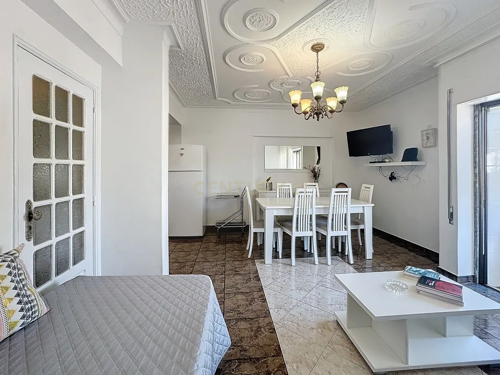 Apartamento - T2 - Arrendamento - Nazaré - Centro - Image 2