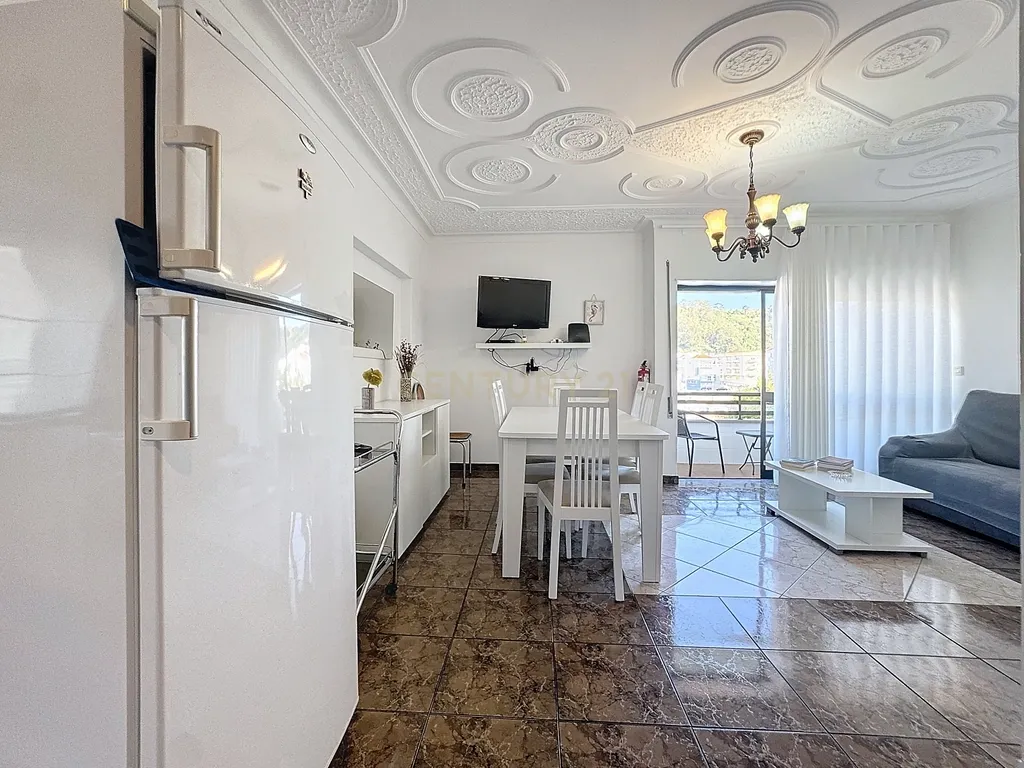 Apartamento - T2 - Arrendamento - Nazaré - Centro - Image 6