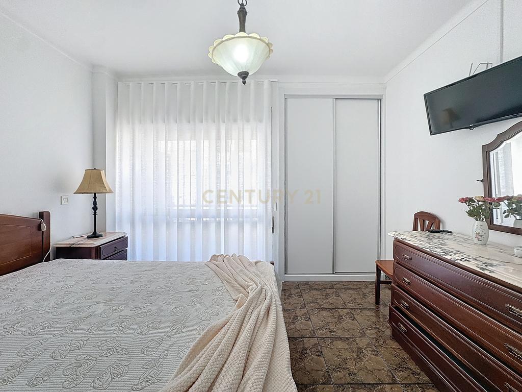 Apartamento - T2 - Arrendamento - Nazaré - Centro - Image 12