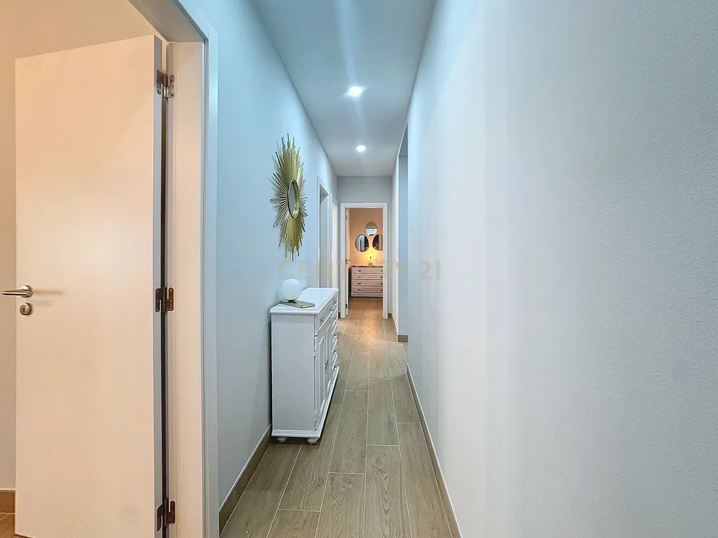 Apartamento T3 para arrendar a passos da praia - Image 9