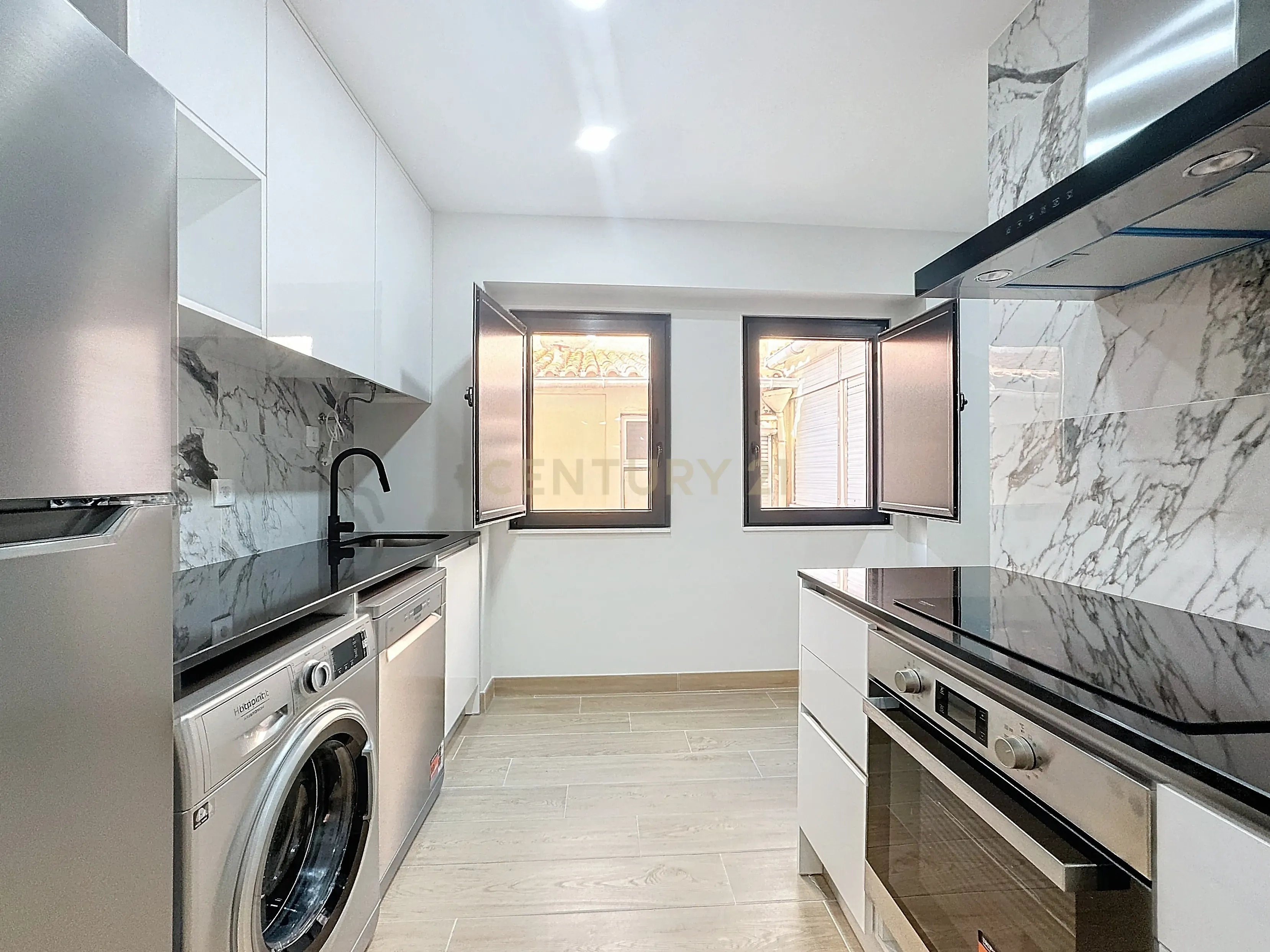 Apartamento T3 para arrendar a passos da praia