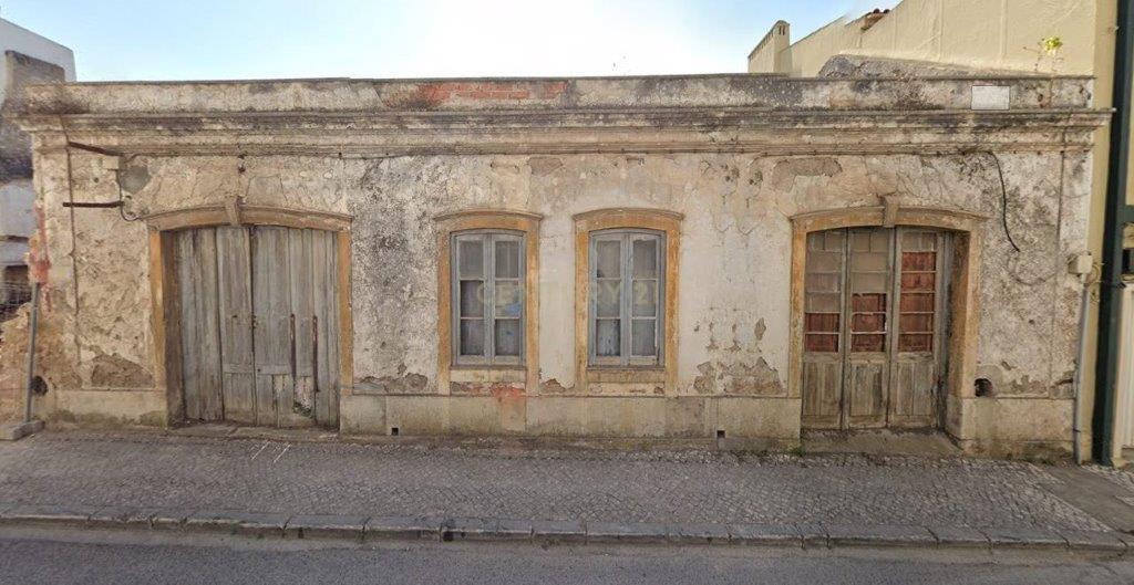 Oportunidade Única: Terreno Urbano em Alcobaça - Image 18