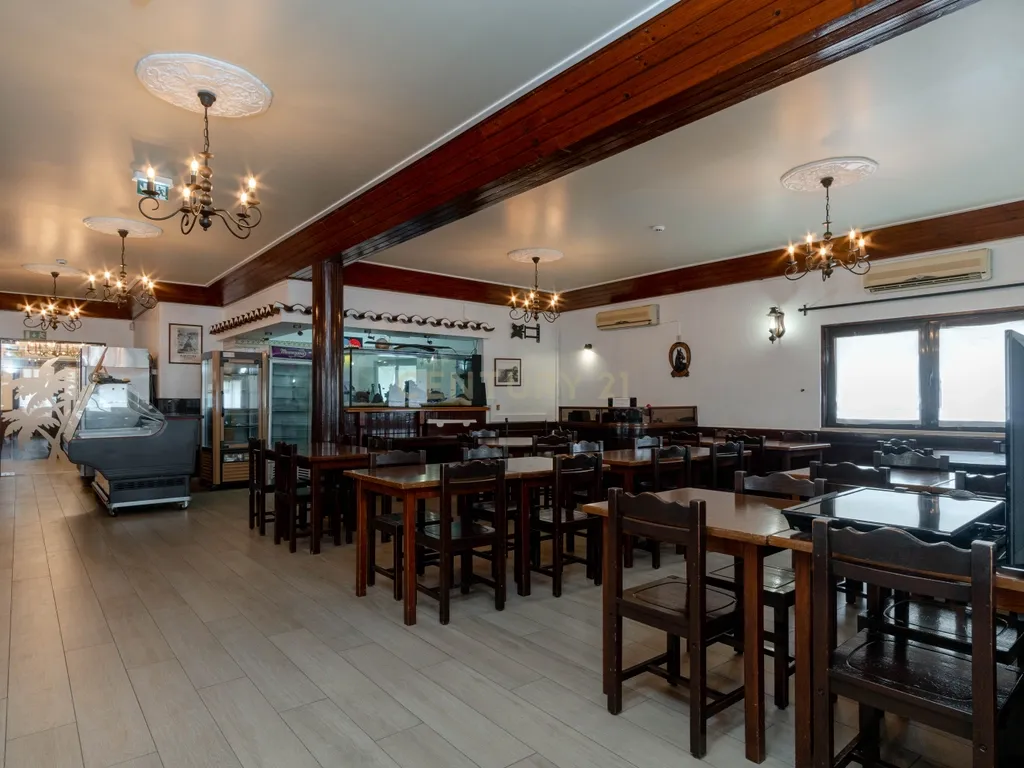 Habitação com Restaurante e Terreno a 500m da praia - Albufeira - Image 52