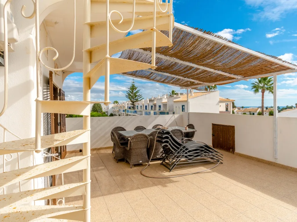 Habitação com Restaurante e Terreno a 500m da praia - Albufeira - Image 97