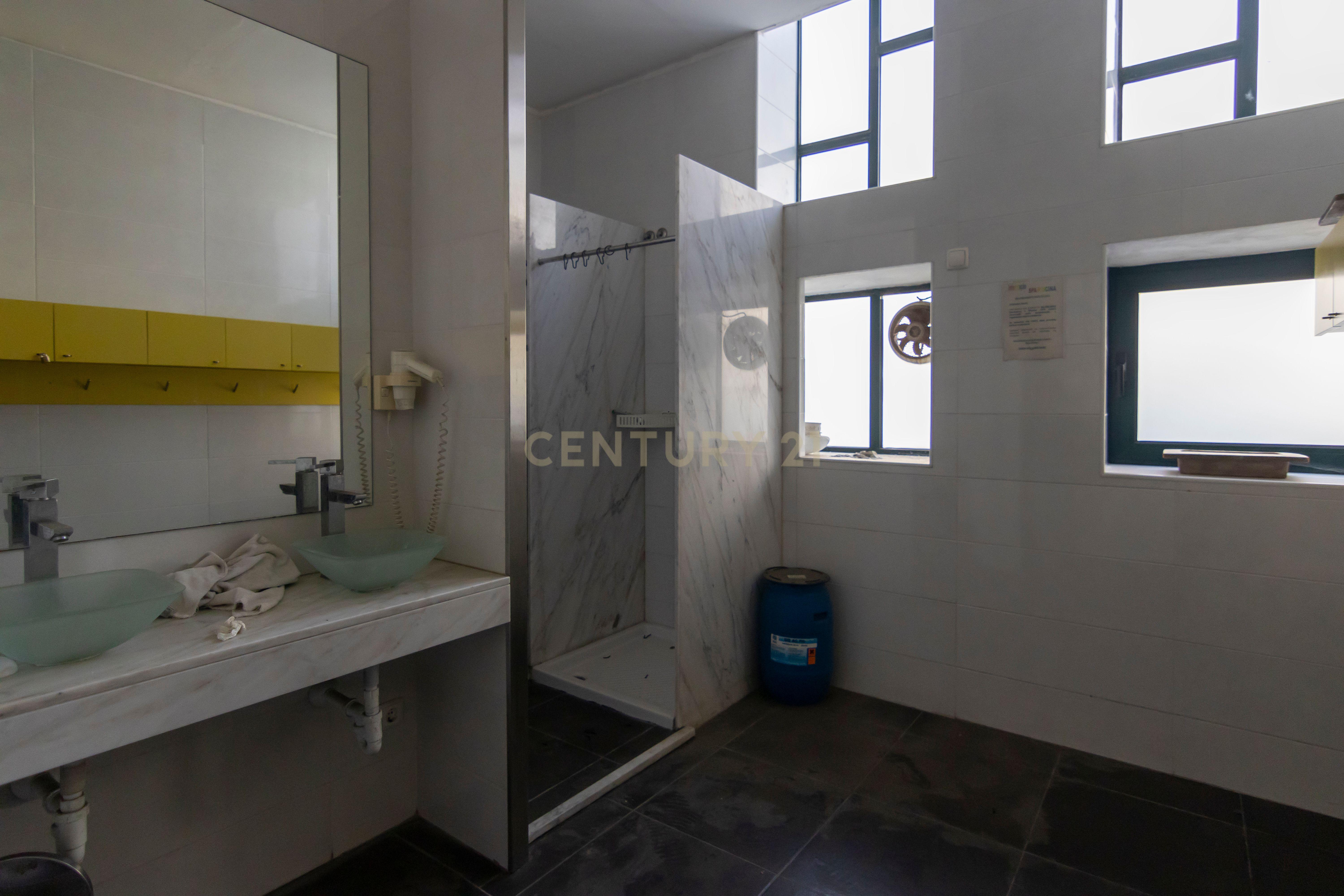 Prédio - Complexo Hoteleiro SANTANA- Leça do Balio - Image 7