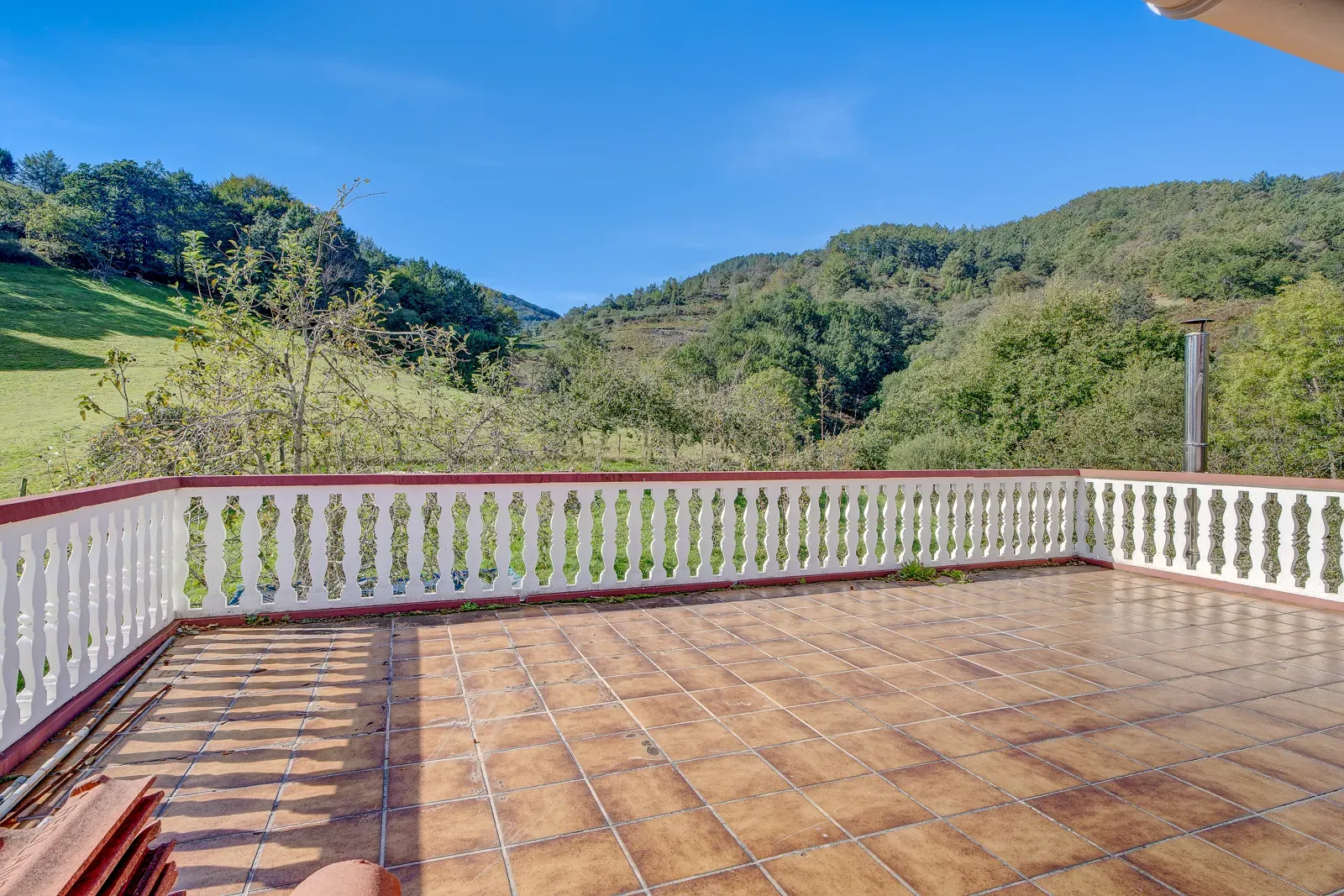 undefined - Image 3