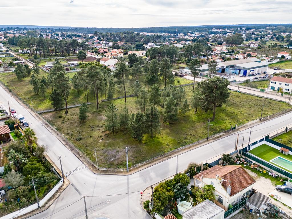 Terreno com Potencial para Loteamento em Fernão Ferro – Oportunidade Única! - Image 7