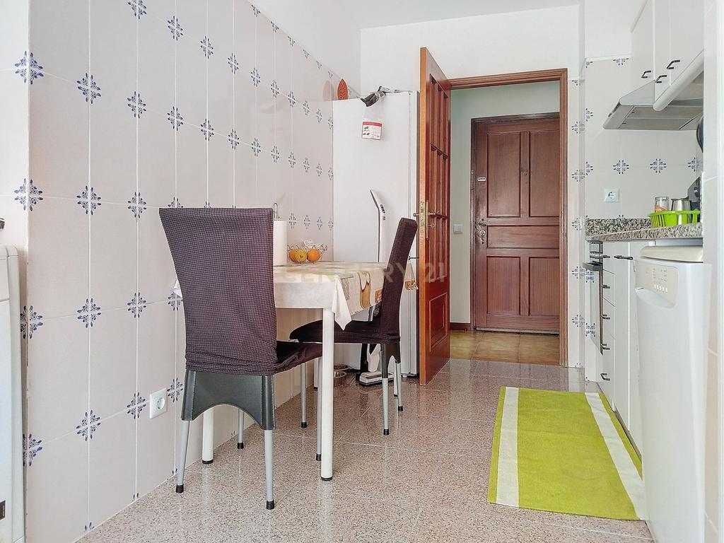 Apartamento T2 situado em Darque, Cais Novo, Viana do Castelo - Image 11