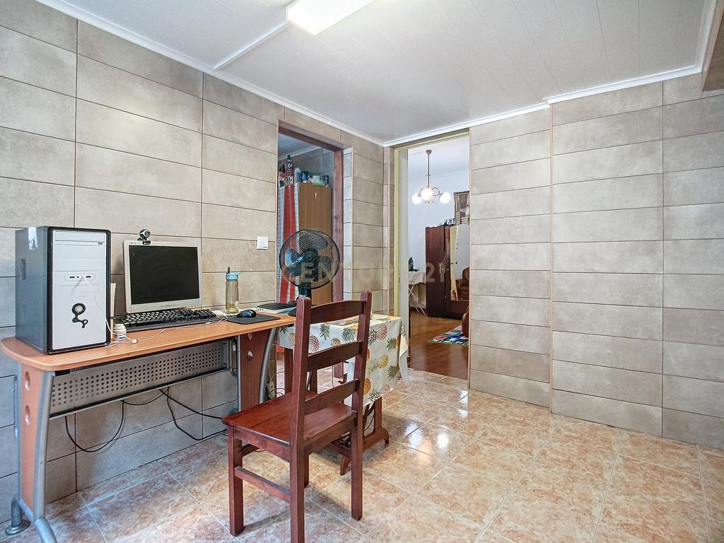 Moradia T2+2 com Garagem e Espaço Exterior | Centro de Ribeira Grande - Image 22