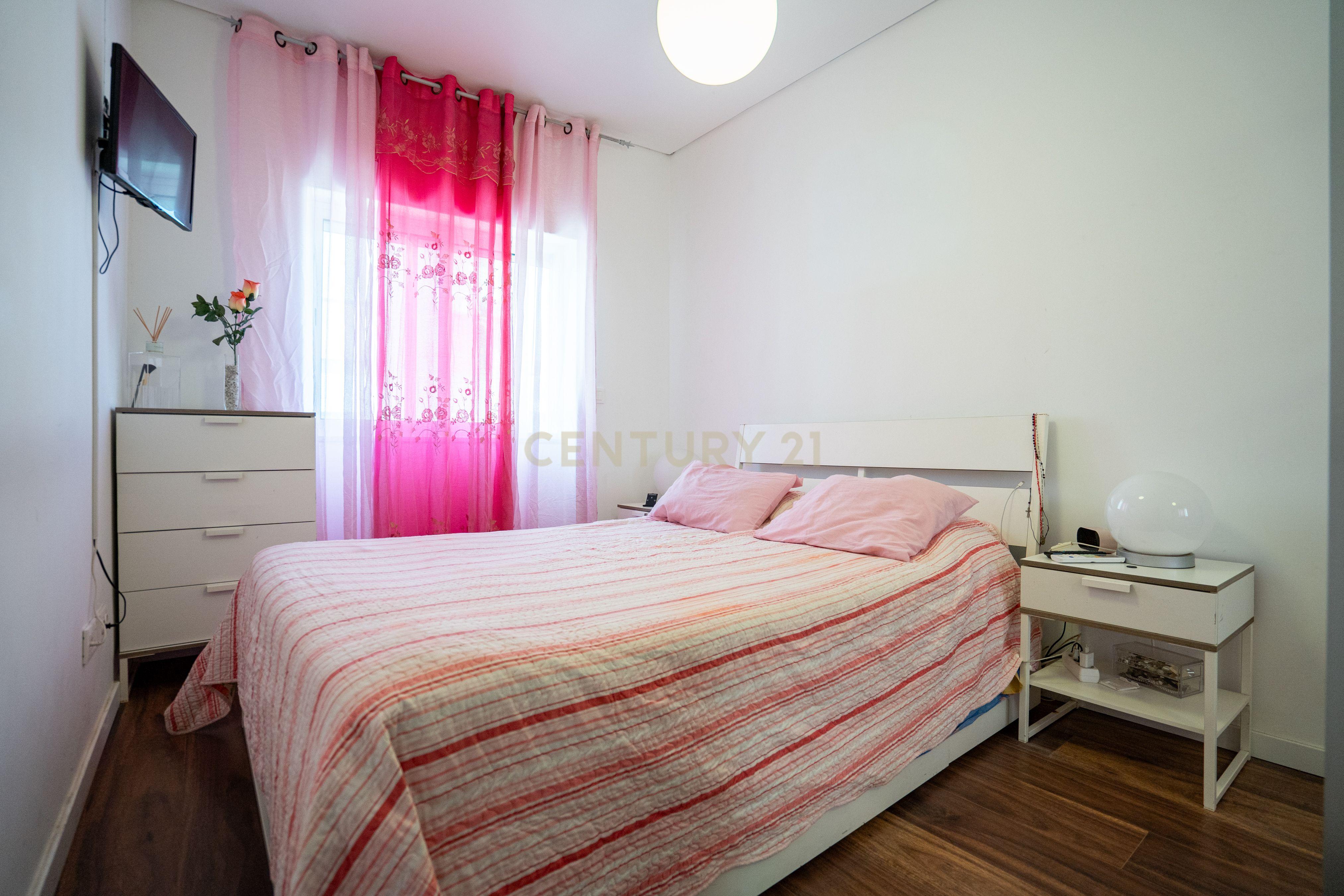 Fotografia 12 de Apartamento T3 - 1º Andar totalmente Renovado