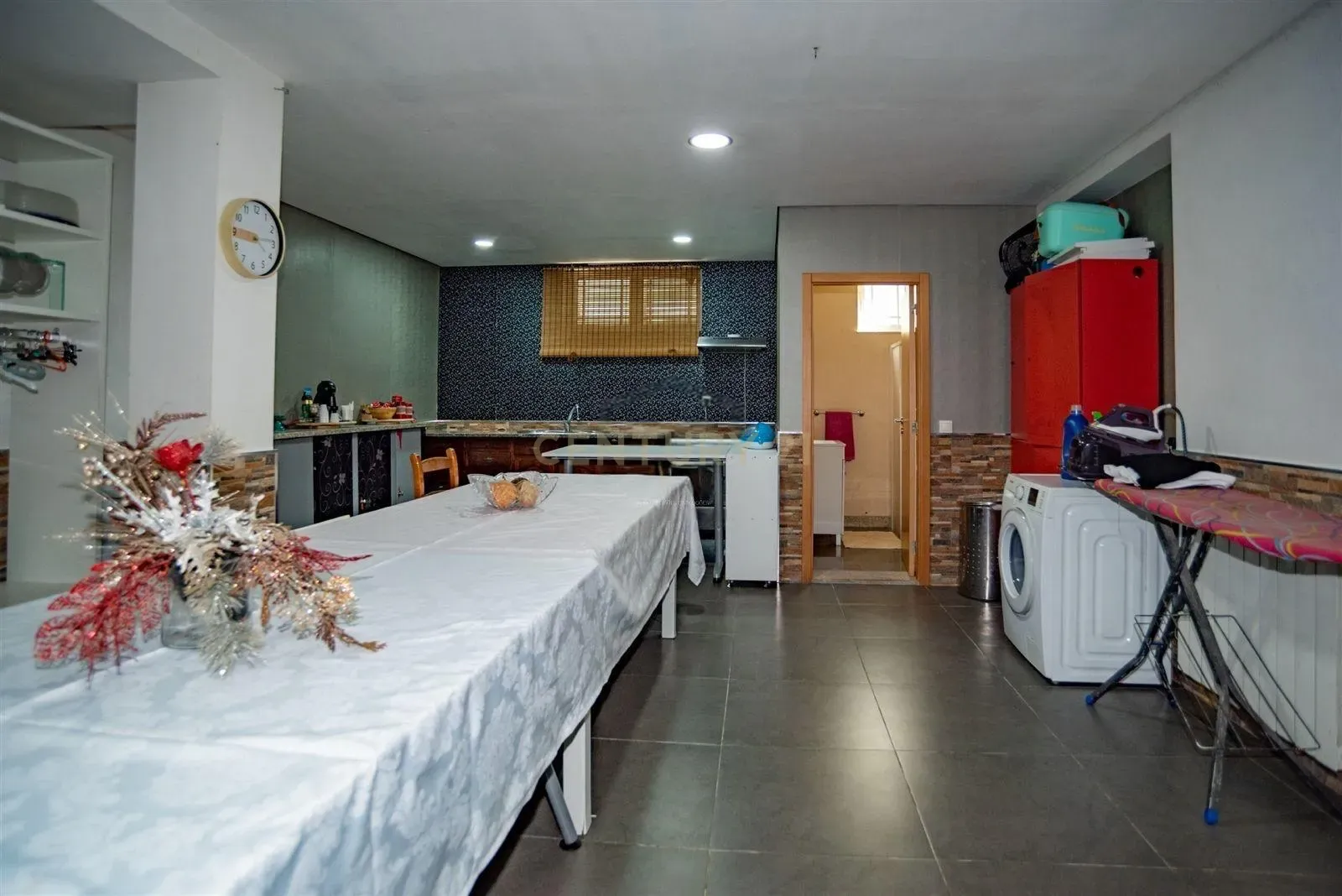 Moradia Isolada V4 com Piscina em Alpendorada – Oportunidade Única - Image 40
