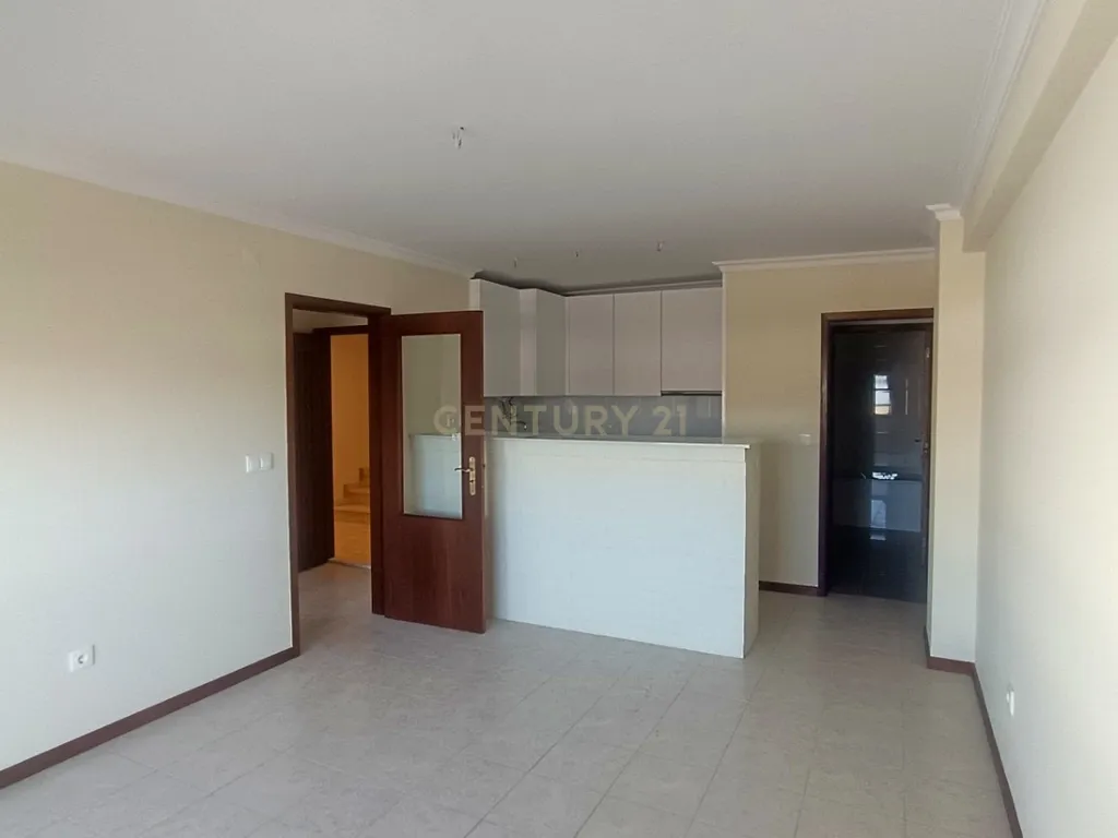 Arrendamento t1 Novo na Cúria - Image 14