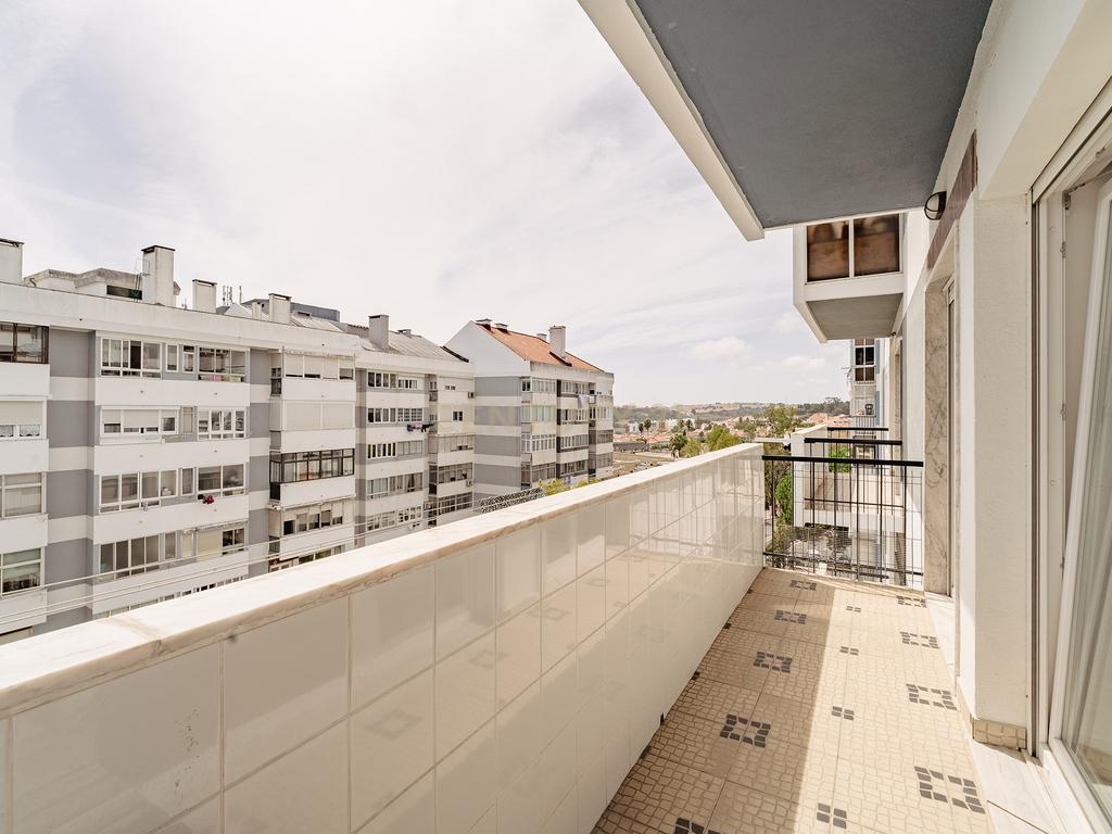 Apartamento T3 em Carnaxide, Lisboa - Image 14