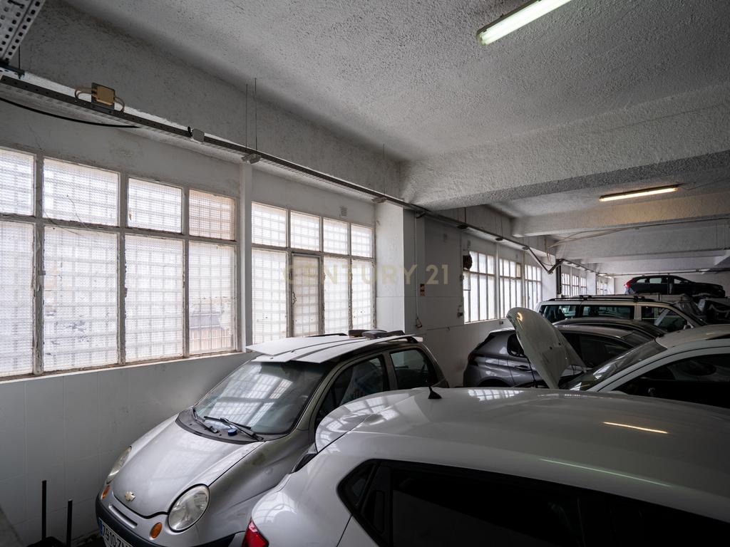 Armazém com 947 m2 a 5 min. do Aeroporto de Lisboa - Image 31