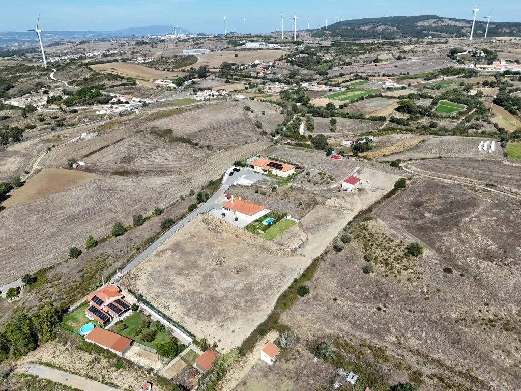 Excelente Investimento: Duas moradias térreas inseridas em terreno com 16.160 m2 - Image 53
