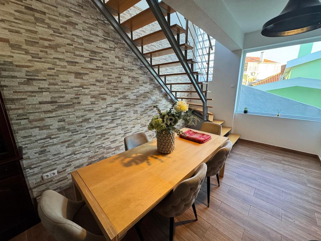 Moradia T4 Alenquer - Image 1