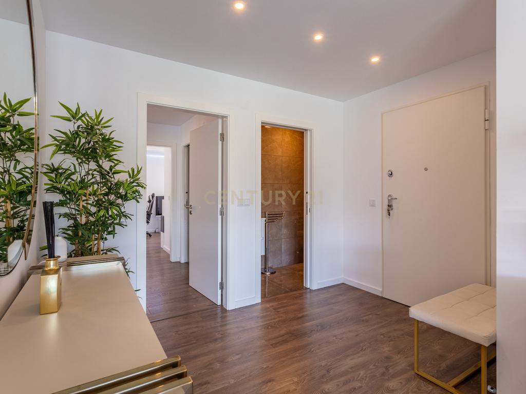 Apartamento T3 Luminoso e Recente na Ramada – Viva com Qualidade! - Image 9