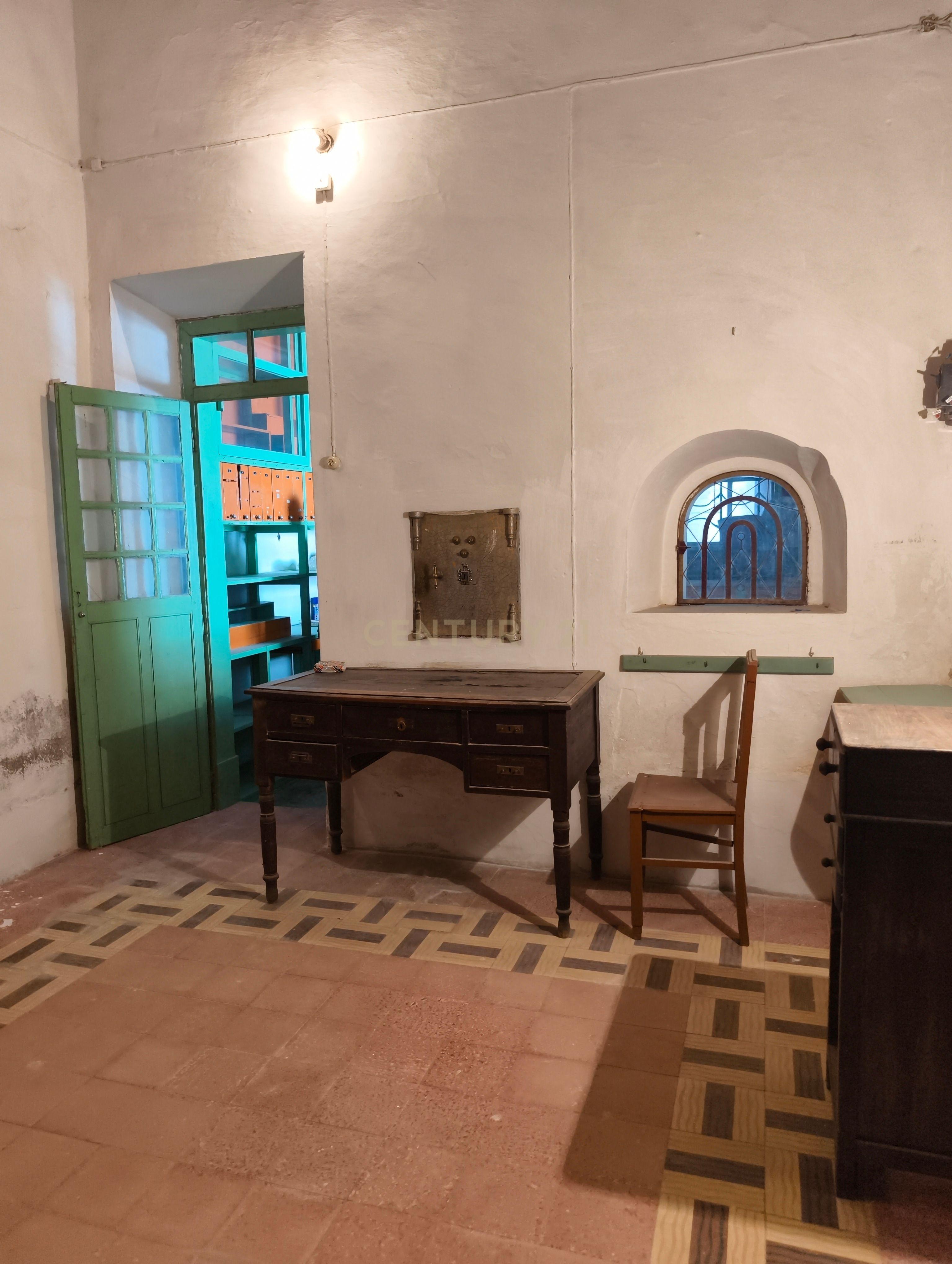 Fotografia 12 de Oportunidade  em Pias: Loja e Casão  (Junto ao Restaurante "O Adro")