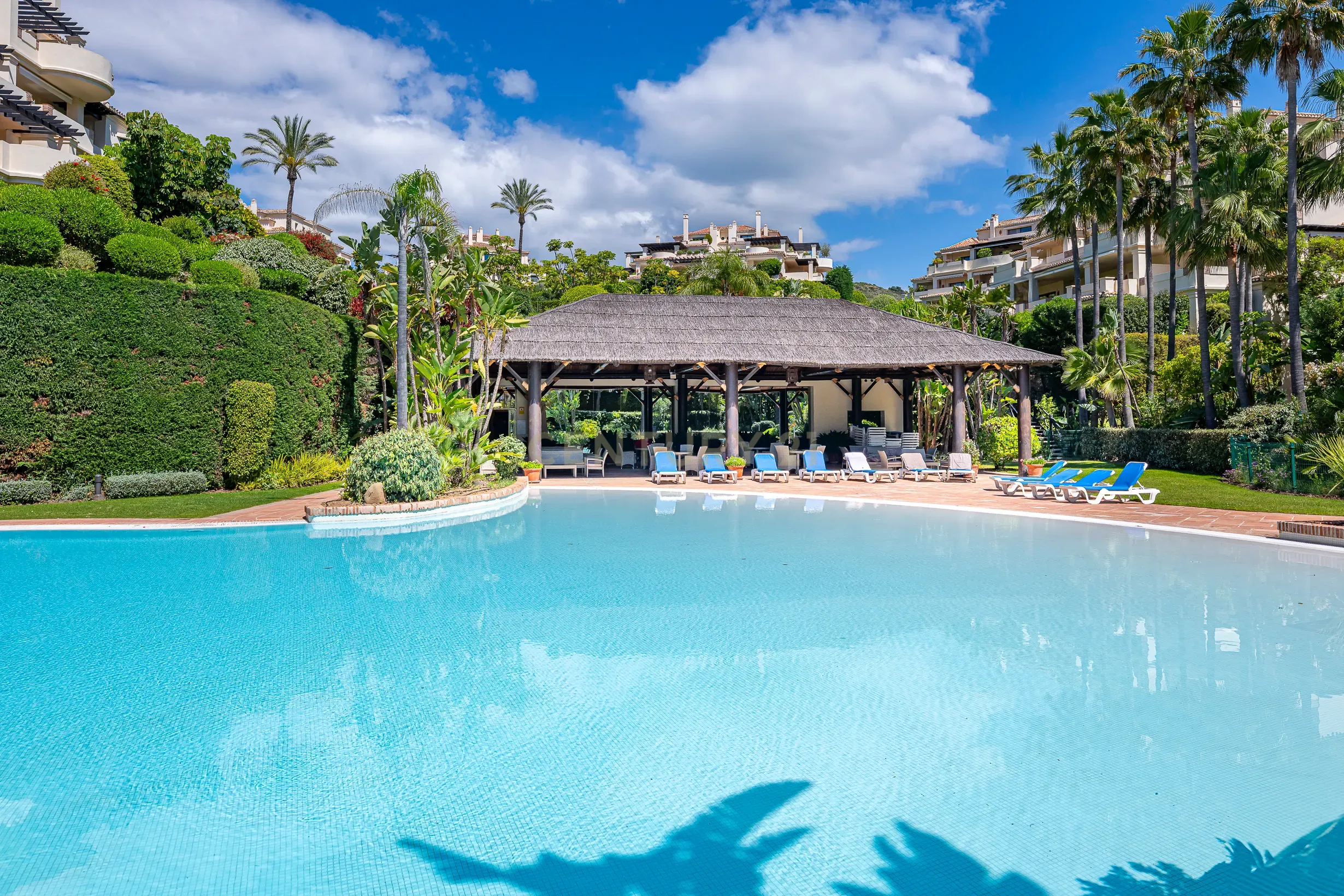 Penthouse de luxo com 4 quartos em Capanes del Golf, Benahavís - Vistas panorâmicas e serviços exclusivos - Image 34
