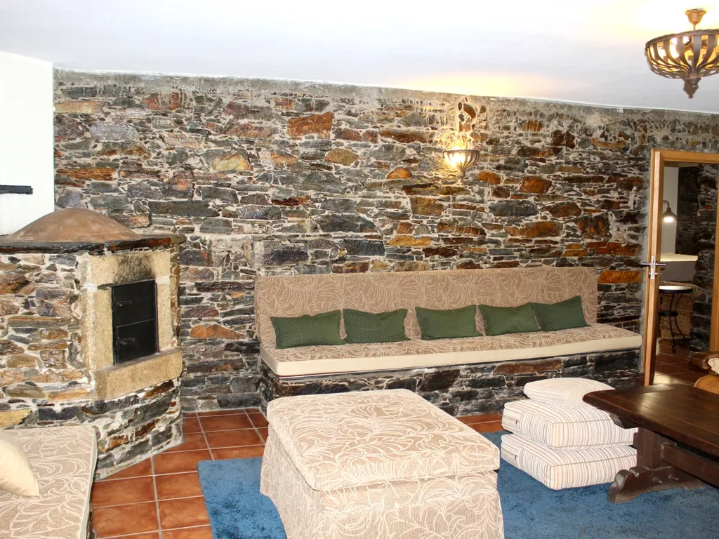 Turismo Rural || Moradia com Piscina || Castanheira De Pêra - Image 18