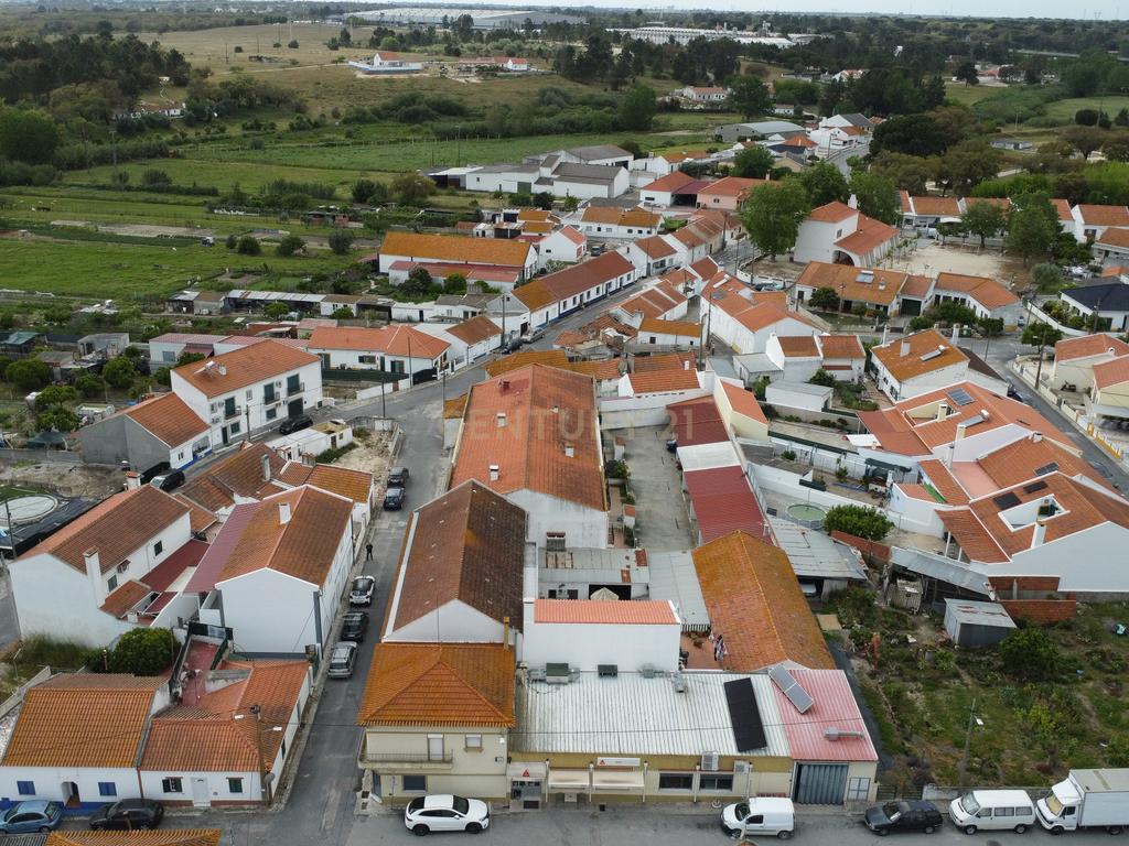 Oportunidade Única loft por 100.000€ a 15 minutos de Setúbal - Image 37