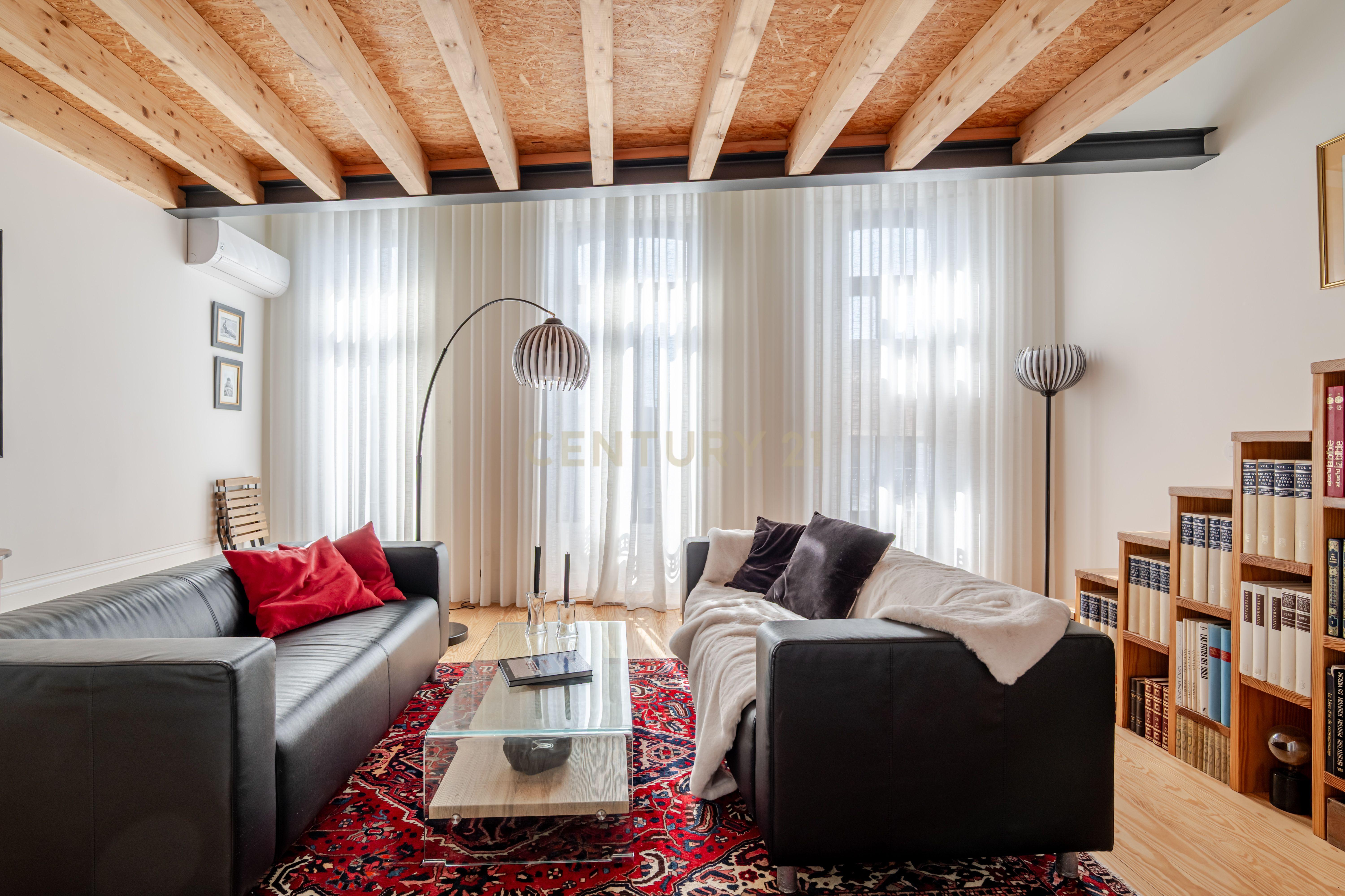 Fotografia 9 de Apartamento T2 de Charme no Coração do Porto