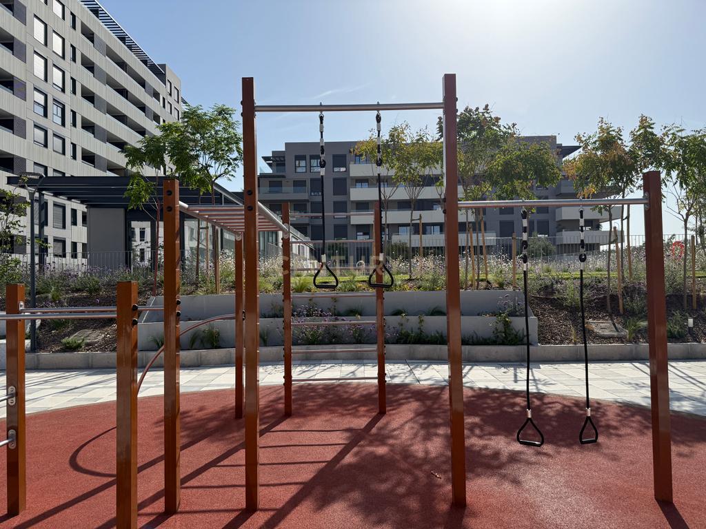  - Image 34