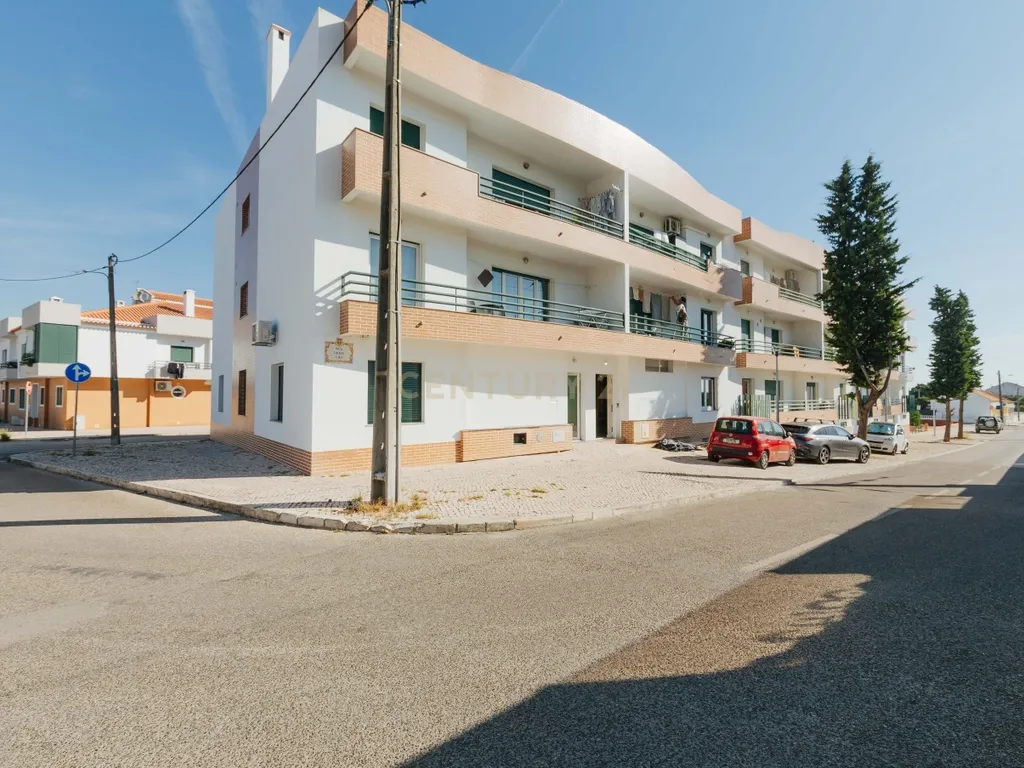 Apartamento T3 moderno e espaçoso no coração do Pinhal Novo - Image 29