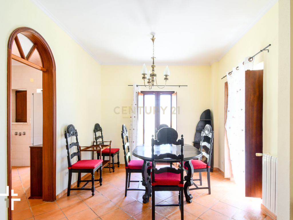 Moradia T2 com Jardim e Alpendres Exclusivos | São Pedro do Estoril - Image 18