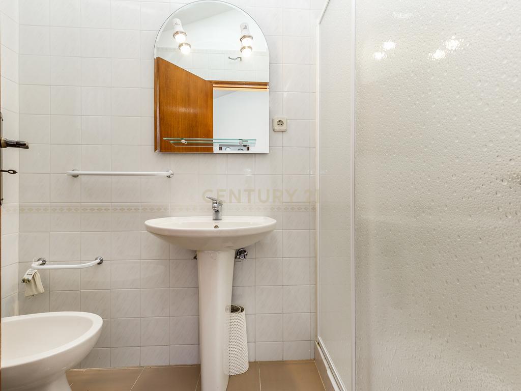 Moradia T8 de 288 m² no Centro de Montargil – Junto à Barragem - Image 31