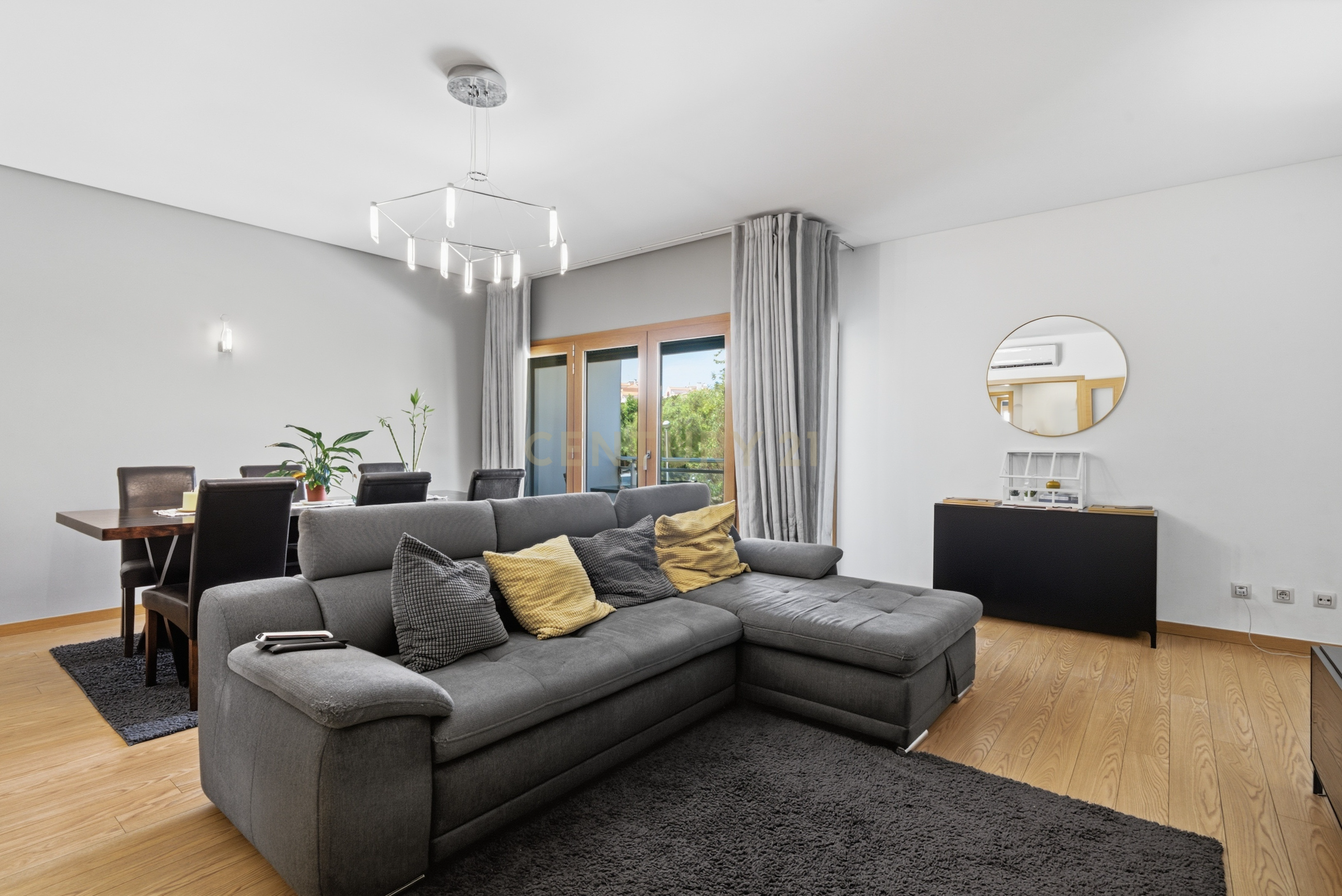 Apartamento T3 com 145 m² e Garagem Box de 43 m² | Forte da Casa