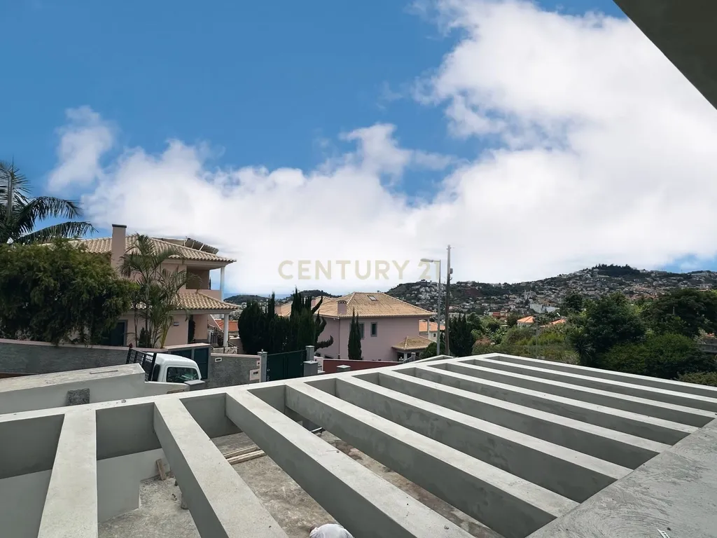 Moradia T3 - São Roque - Image 44
