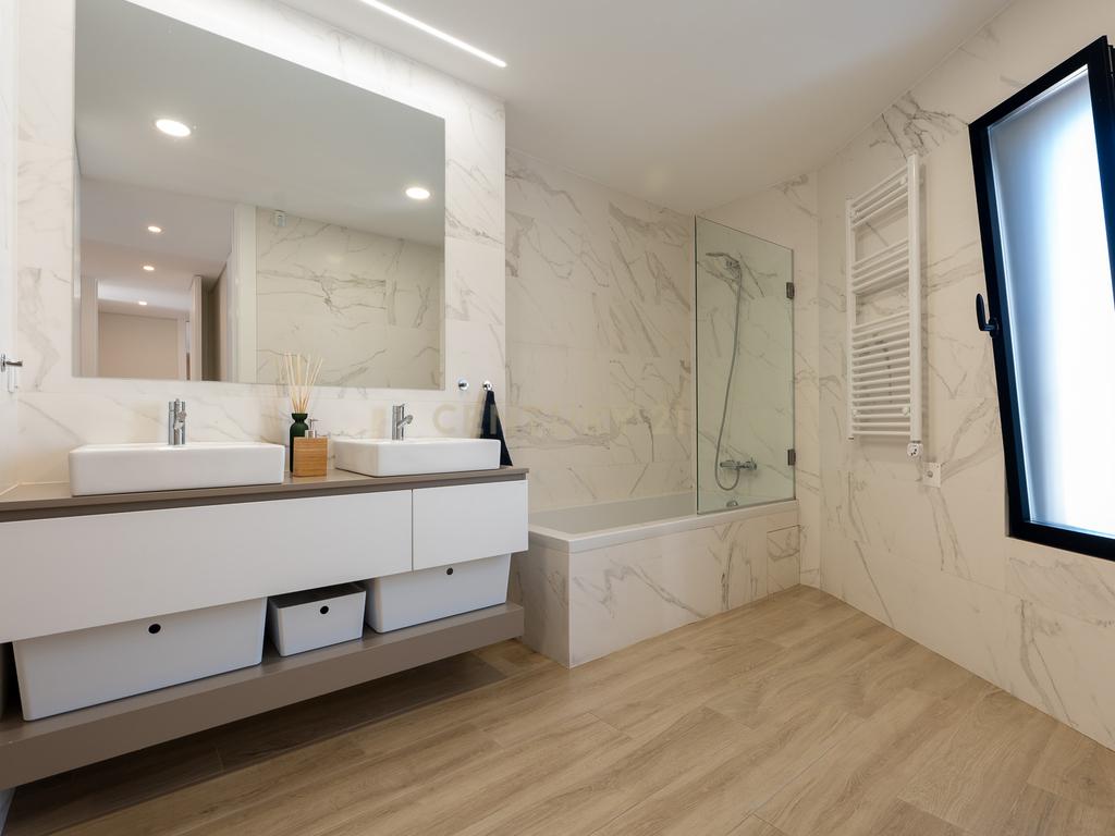 Apartamento T3+1 duplex, com terraço e estacionamento, no centro da cidade de Torres Vedras - Image 31