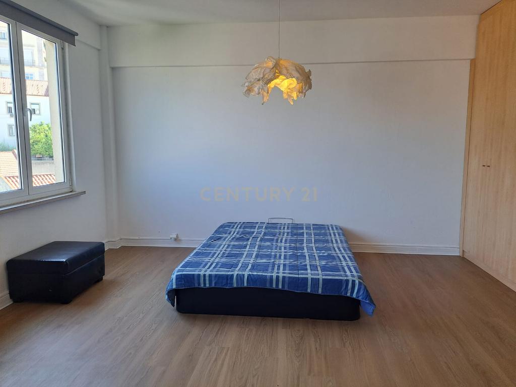 T0, Open-Space com 78 m², na Costa do Castelo - Image 13