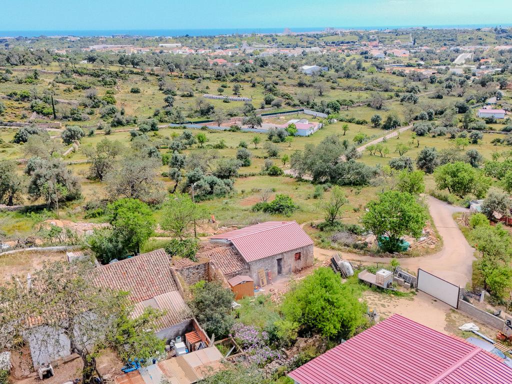 Ruína com 46 m² e Terreno de 15.410 m² em Ferreiras – Albufeira - Image 8