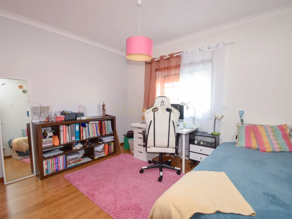 Moradia Geminada T3 com Suíte de 21,5 m² em São Domingos de Rana — Cascais - Image 24