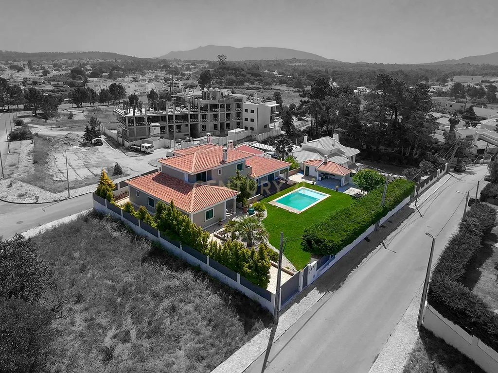 Moradia T5 com piscina em Sesimbra - Image 73