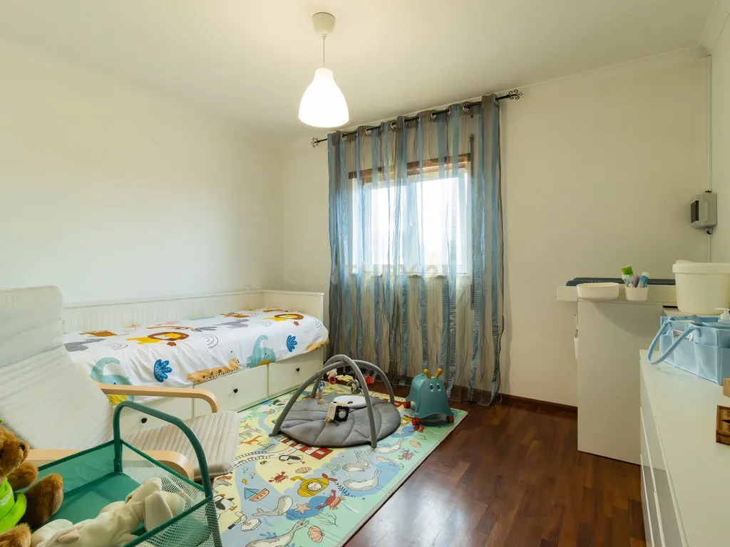 Excelente Moradia T4 - Image 14
