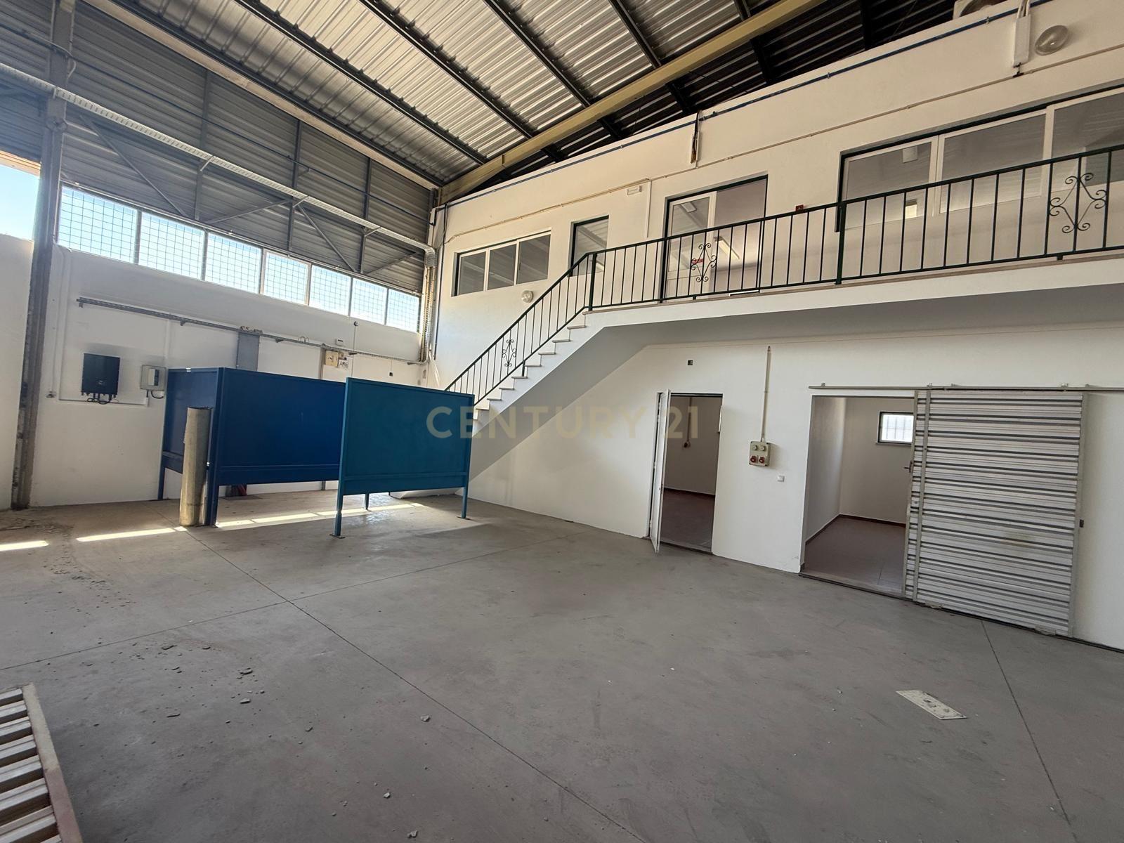 Armazém Industrial para Arrendamento – Riachos, Torres Novas - Image 9
