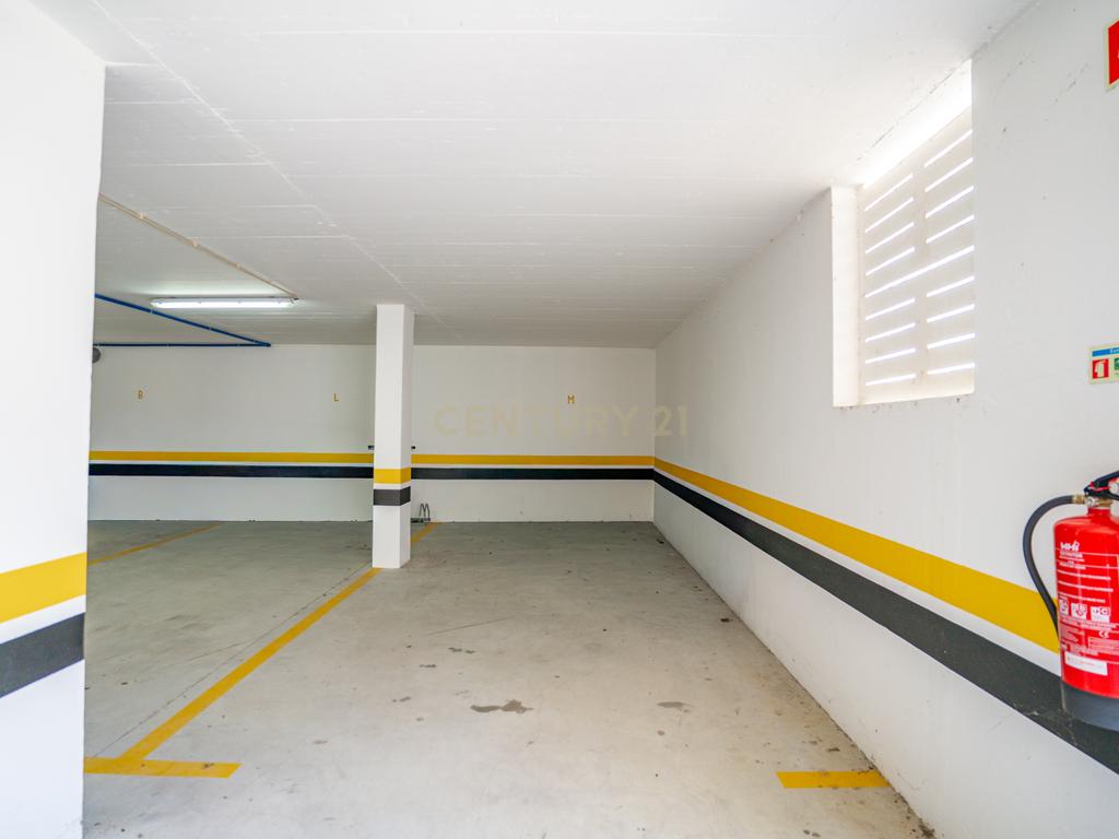 Apartamento T2 Condomínio Fechado Vista Baía - Image 23