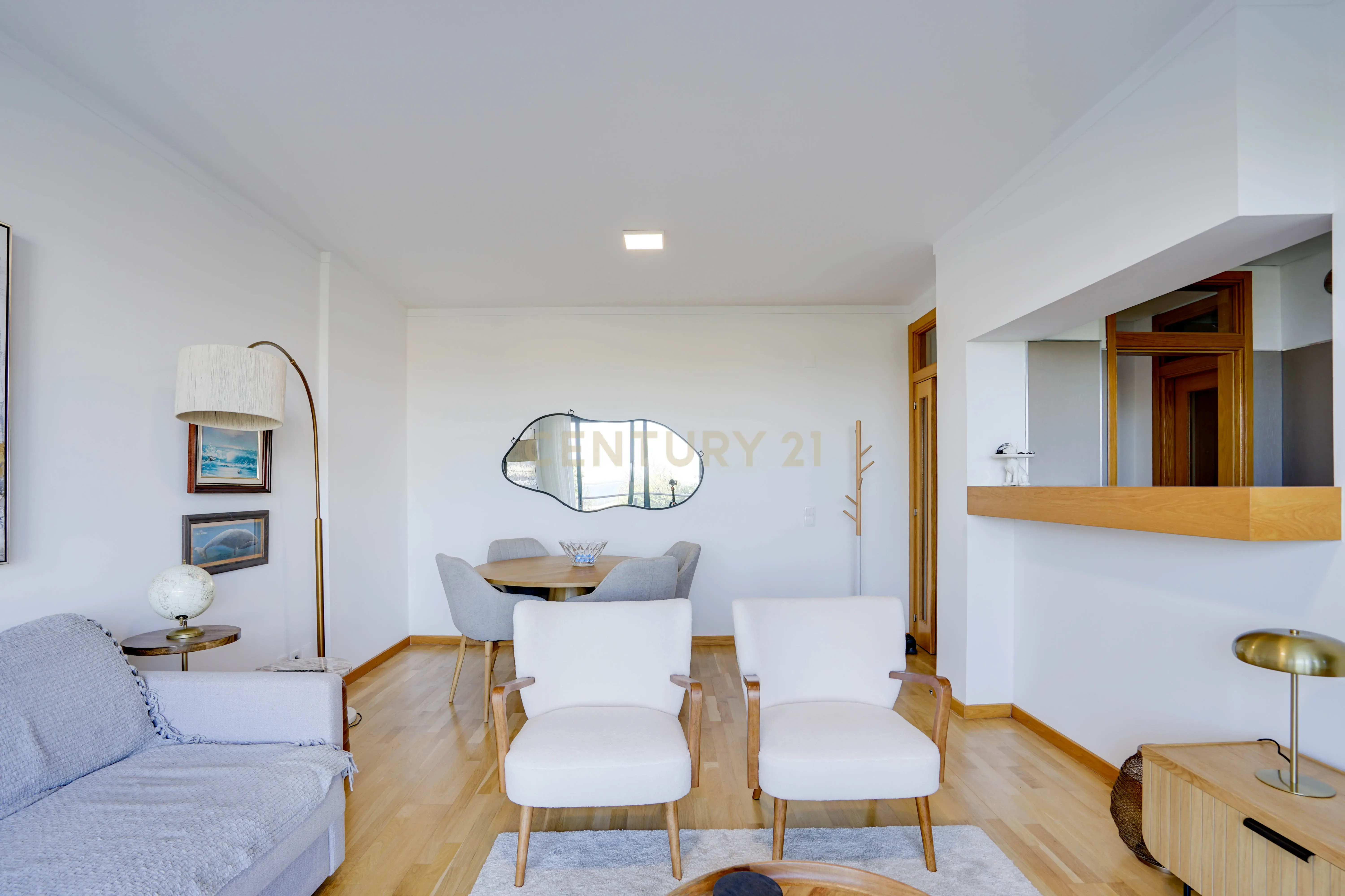 Apartamento T1 com Vista Panorâmica sobre o Rio Tejo – Parque das Nações, Lisboa - Image 5