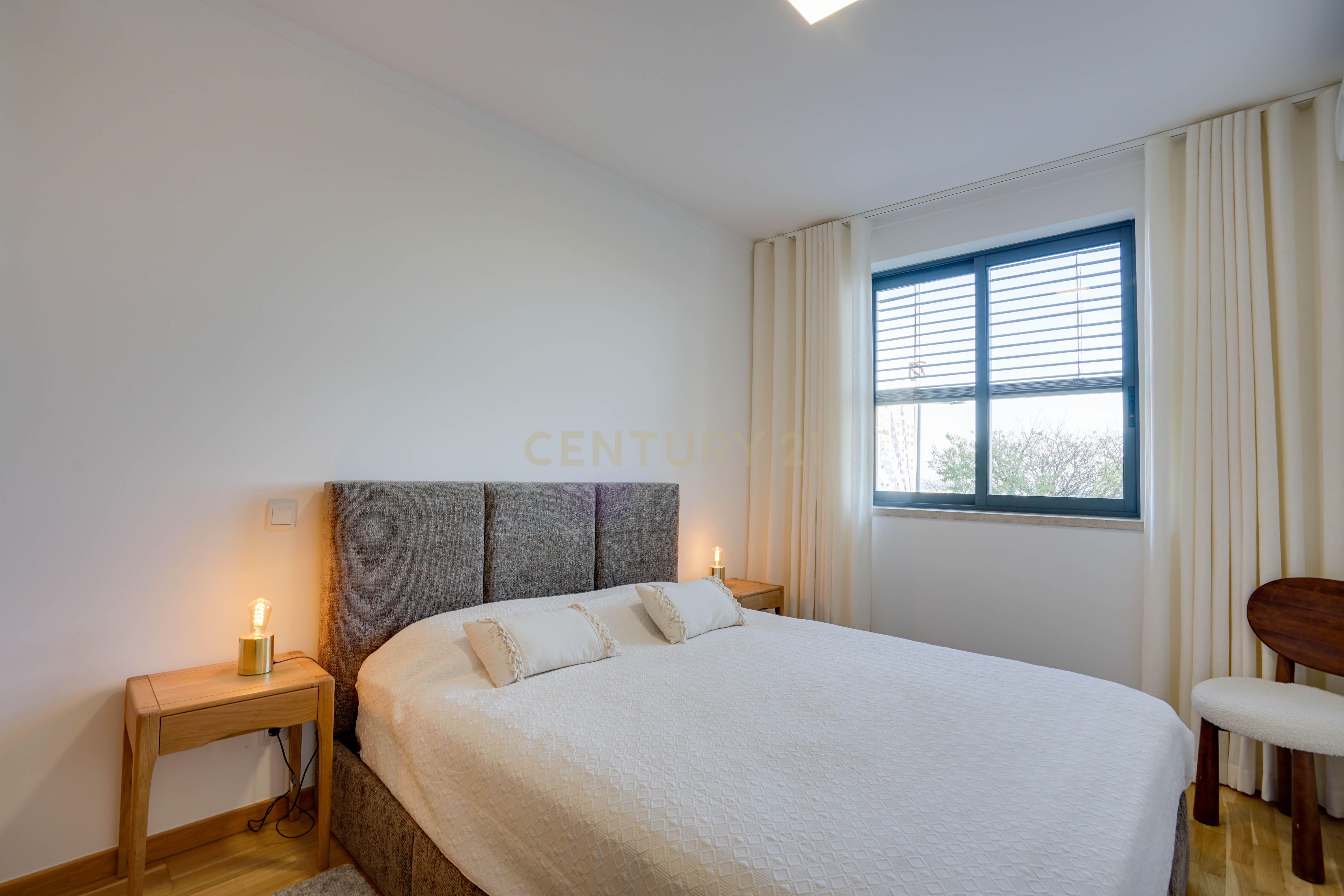 Apartamento T1 com Vista Panorâmica sobre o Rio Tejo – Parque das Nações, Lisboa - Image 19
