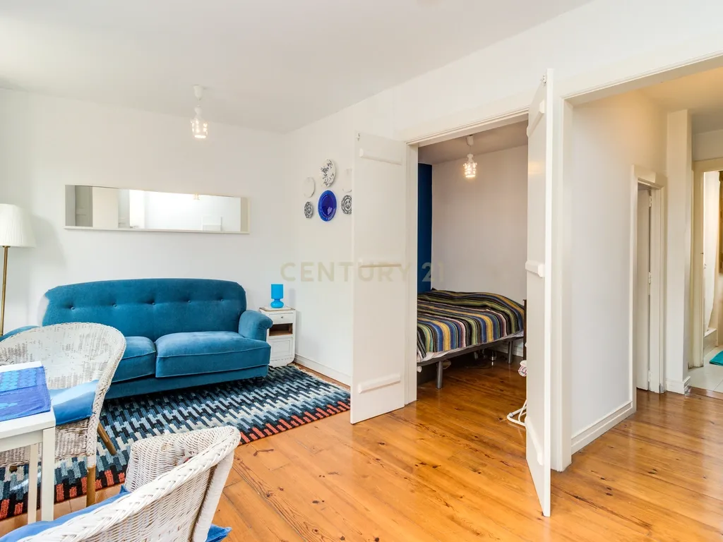 Apartamento T1 em Alfama para arrendamento - Image 2