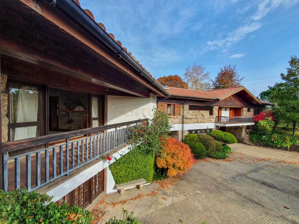 Herdade em Moreira de Cónegos – Moradia com 4 Frentes com Piscina 6 Hectares de terreno ideal para Organização de eventos, Alojamento local , boutique hotel etc - Image 7