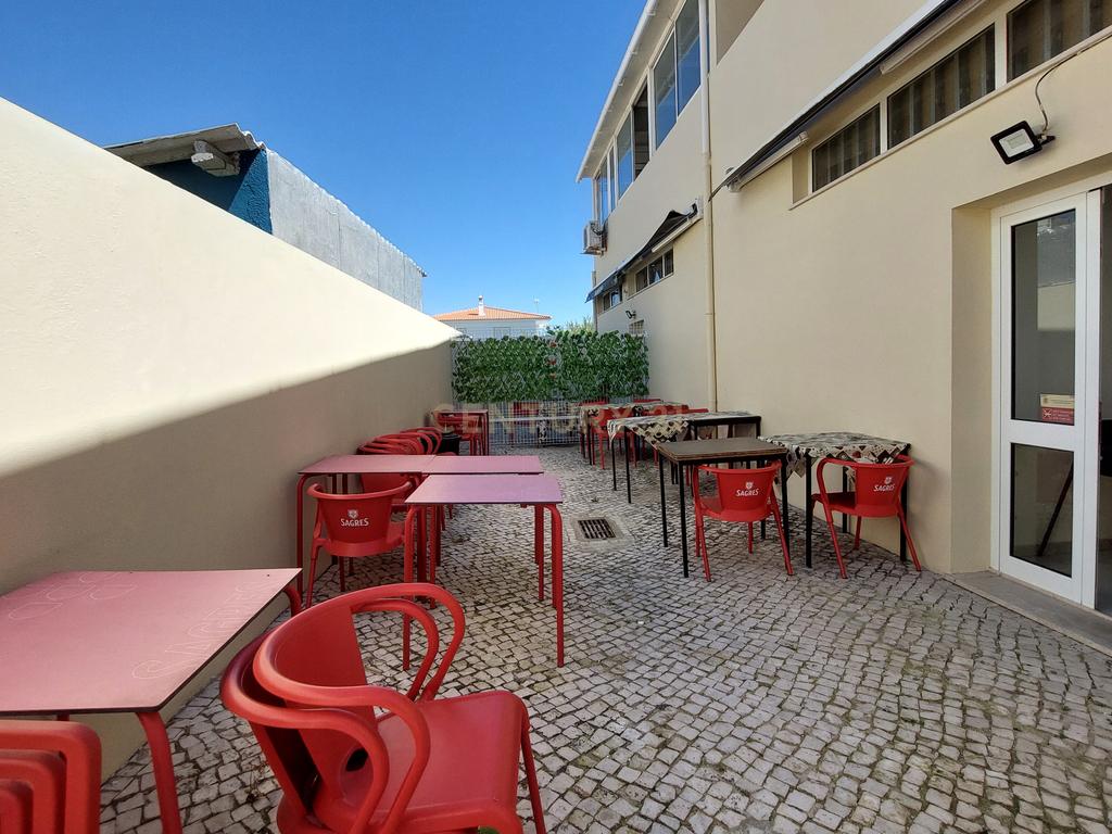 Trespasse de Café/Restaurante Totalmente Equipado | Patacão – Faro - Image 27