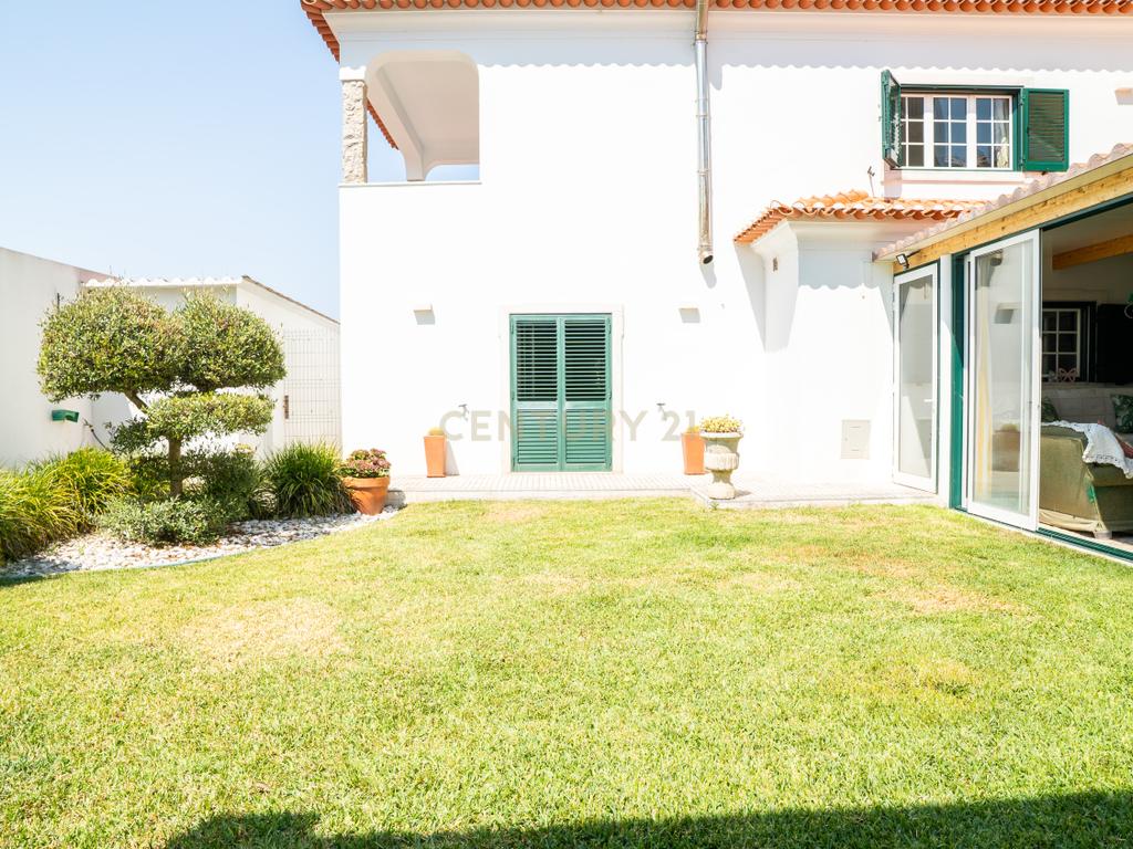 🏡 Moradia T5 como nova na Encarnação – Tranquilidade e vista desafogada! - Image 20