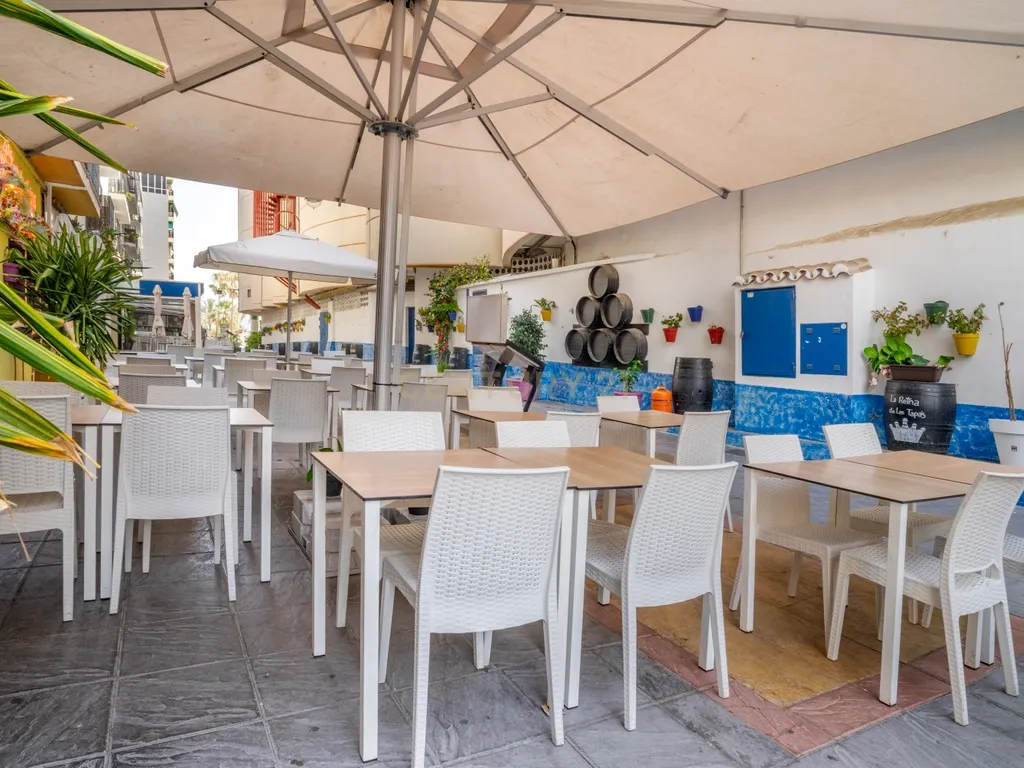 Restaurante de Alta Procura à Venda em Fuengirola: “La Reina de las Tapas” - Image 3