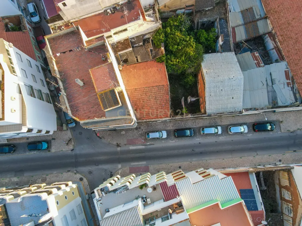 Ruína com 200m² no centro de Portimão - INVESTIMENTO - Image 15