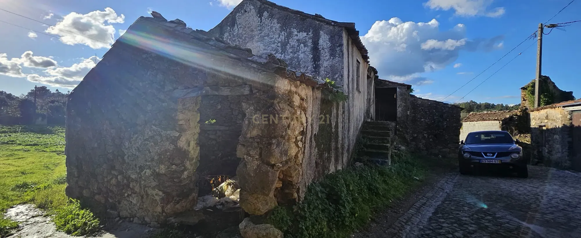 Fotografia 6 de Casa em ruína para reconstrução- Oportunidade única!
