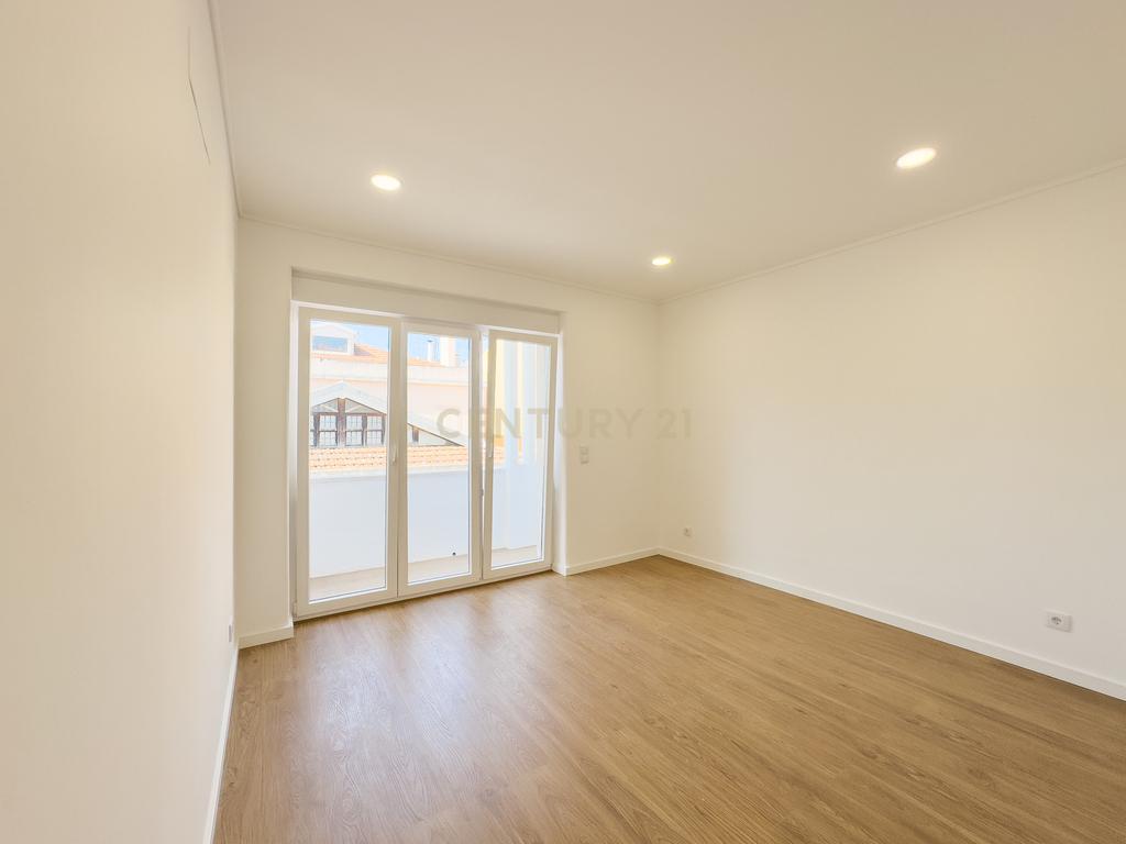 Oportunidade em Campo de Ourique - Image 20